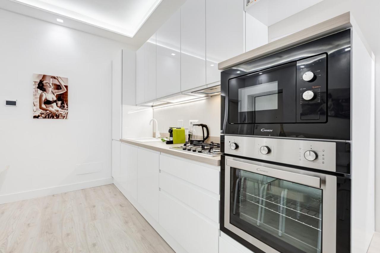 Bmga L The White Crown Apartment In Testaccio Rome Buitenkant foto