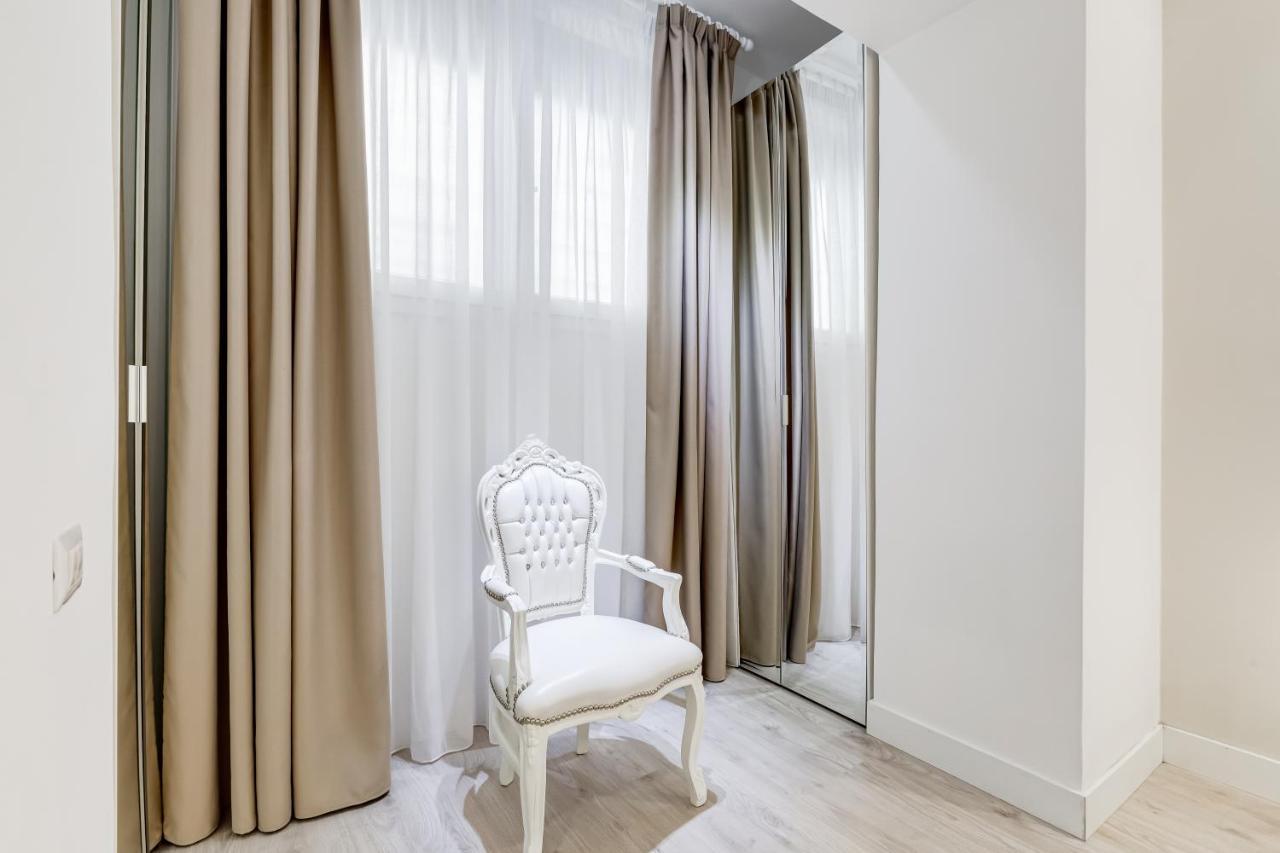 Bmga L The White Crown Apartment In Testaccio Rome Buitenkant foto
